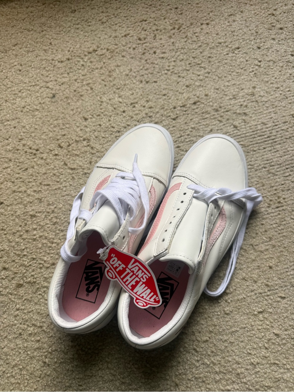 Vans Women's White Sneakers with Light Pink Side Stripe - Picture 2 of 4